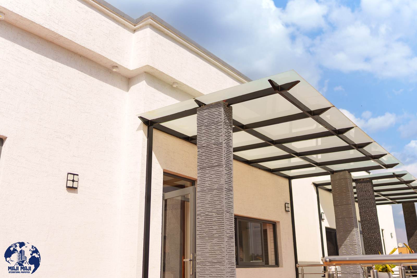 Luxury Marina Penthouse - Image 4